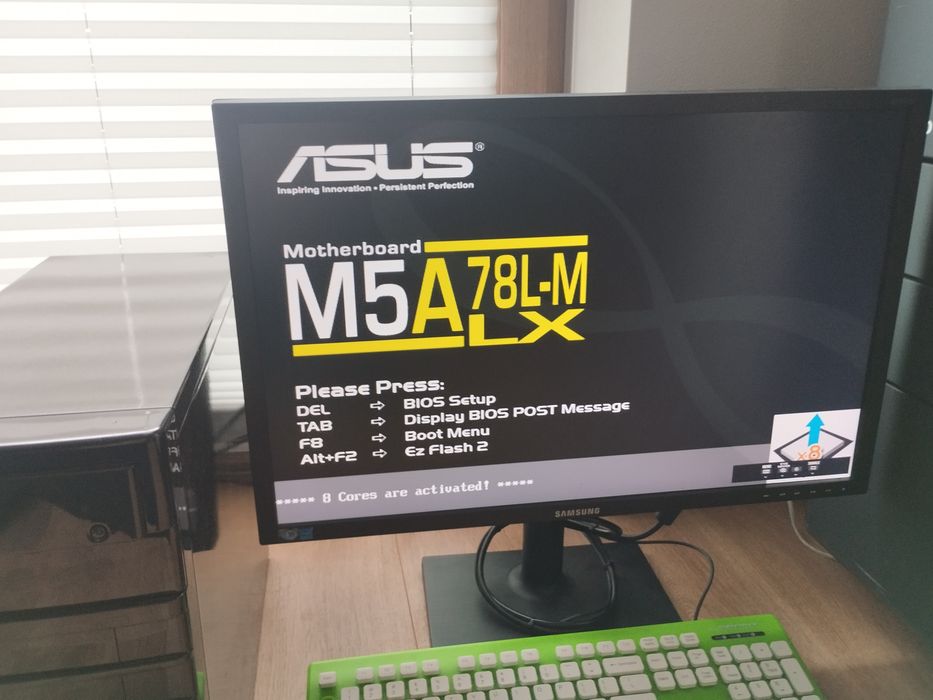 Komputer z monitorem 16gb ram, karta 2gb, dysk ssd 1,13gb, 8 rdzeni
