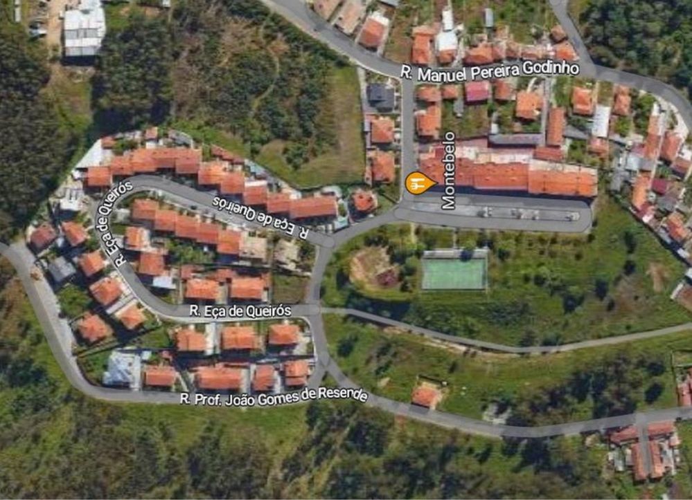 Terreno construção 1800 m2 em Nogueira do Cravo