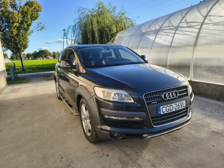 Audi Q7 4.2 tdi. 6 osobowe.
