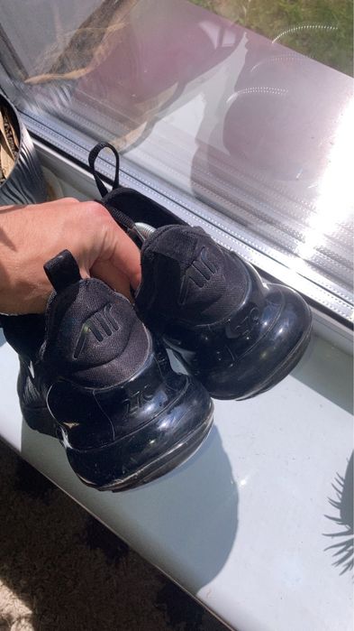 Кросівки Nike Air Max 270 Triple Black