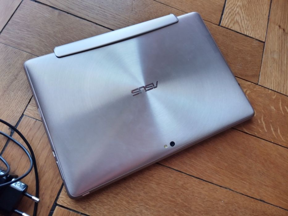 Tablet z klawiaturą Asus Transformer tf201
