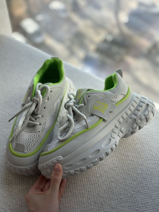 Кросівки жіночі (унісекс) взуття розмір 41