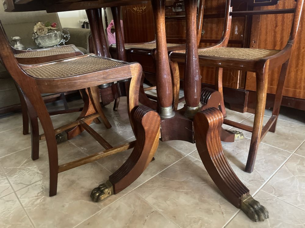 Mesa de jantar extensivel com 6 cadeiras - madeira macica de nogueira
