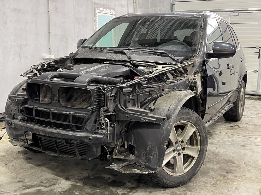 Розбірка БМВ Х5 Е53 Е70 Е60 Ф15 Е83 Розборка BMW X5 E70 Двигун коробка