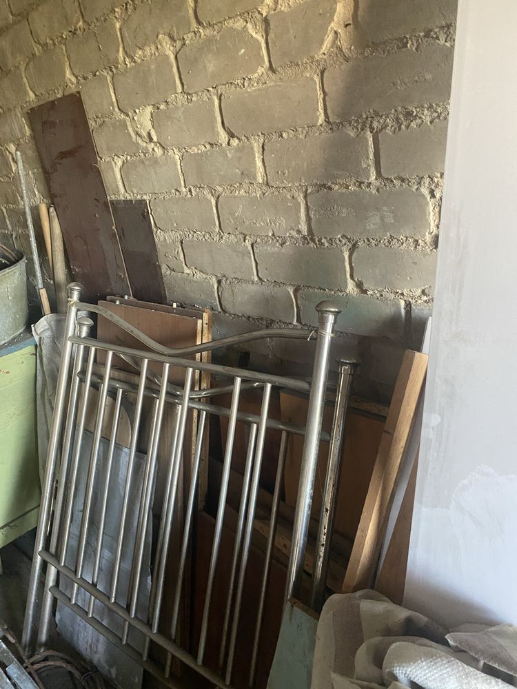 Кровать желізна віддам нуждающимся