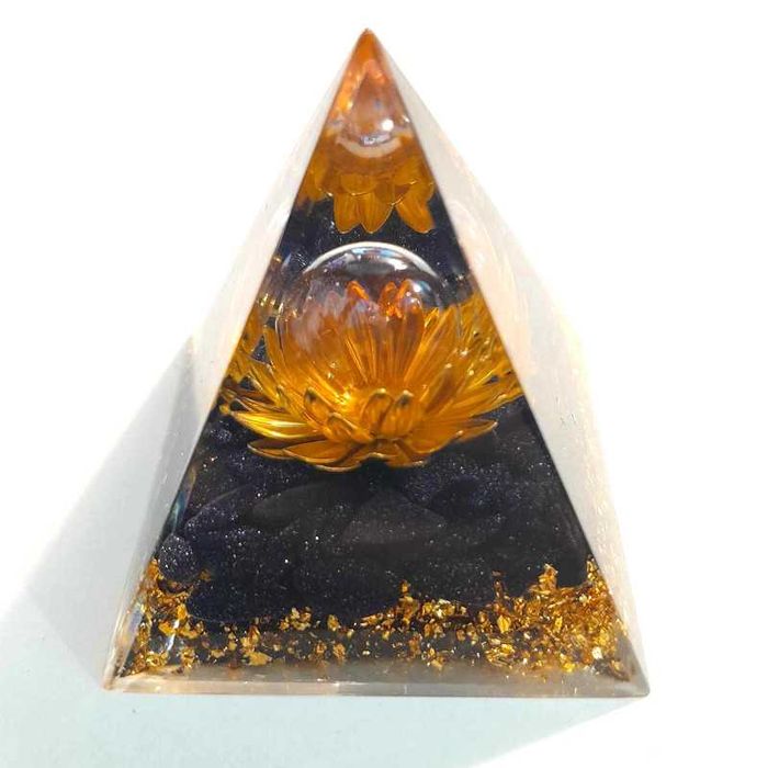 Pirâmides de Organita em pedra verdadeira.