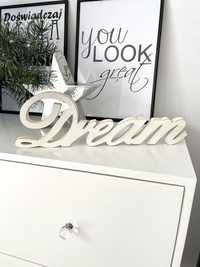Drewniany biały napis DREAM glamour