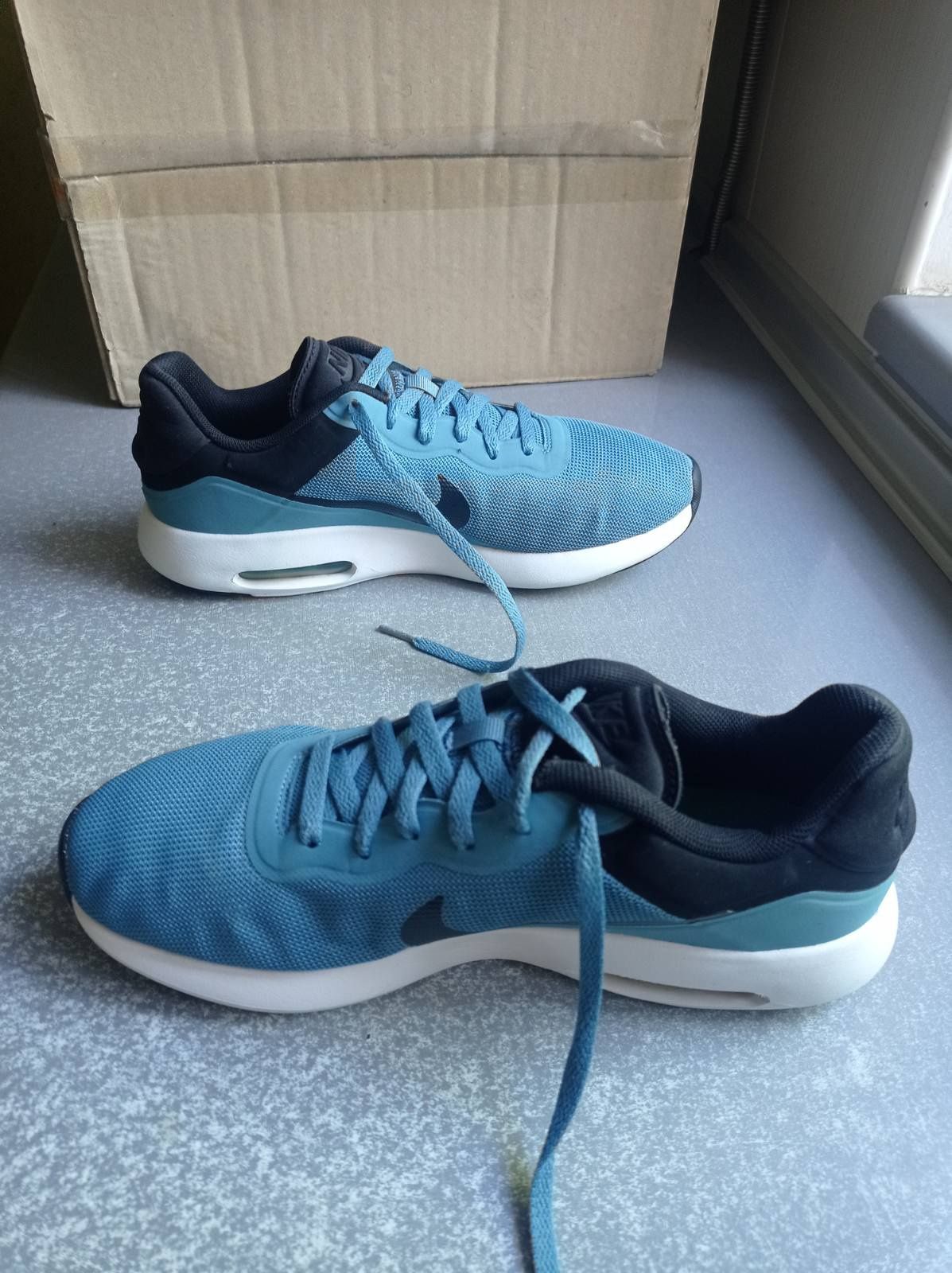 Кросівки Nike Air Max Modern Essential -44р