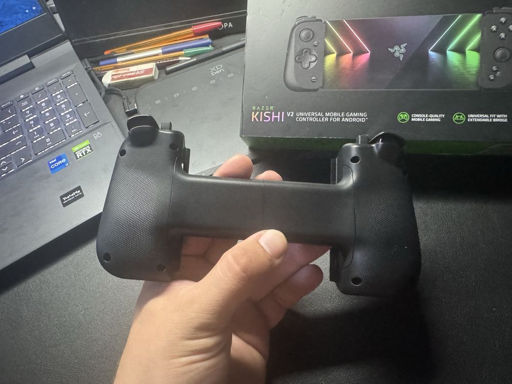 Comanddo Razer Kishi V2 (para iOS e Android)