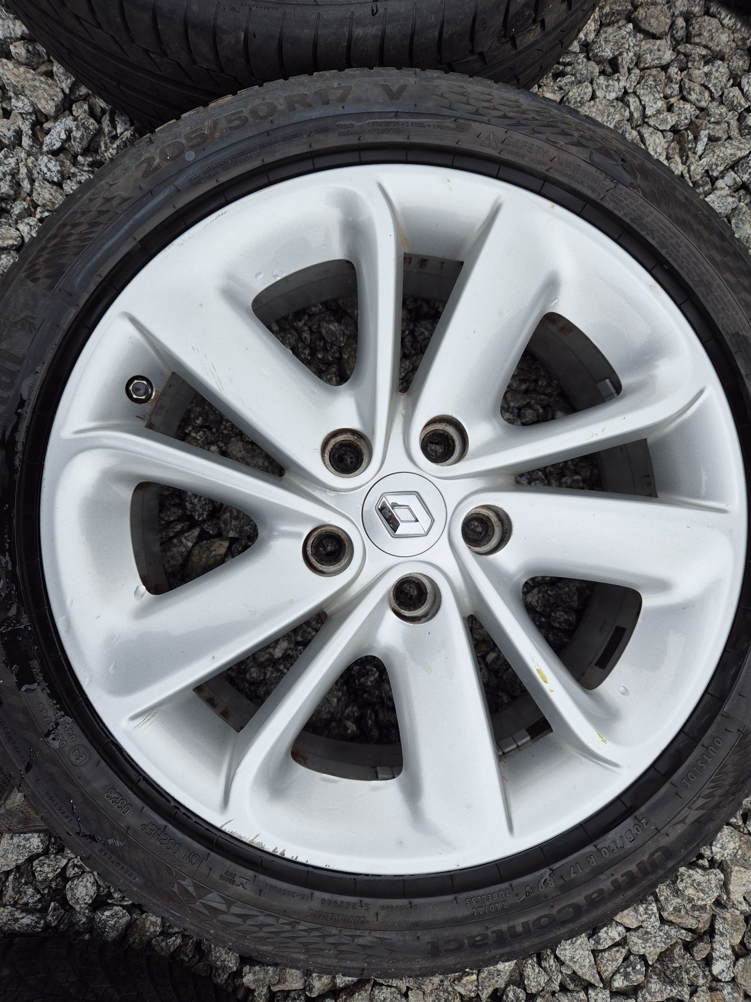 Koła letnie Renault 17 5x114,3