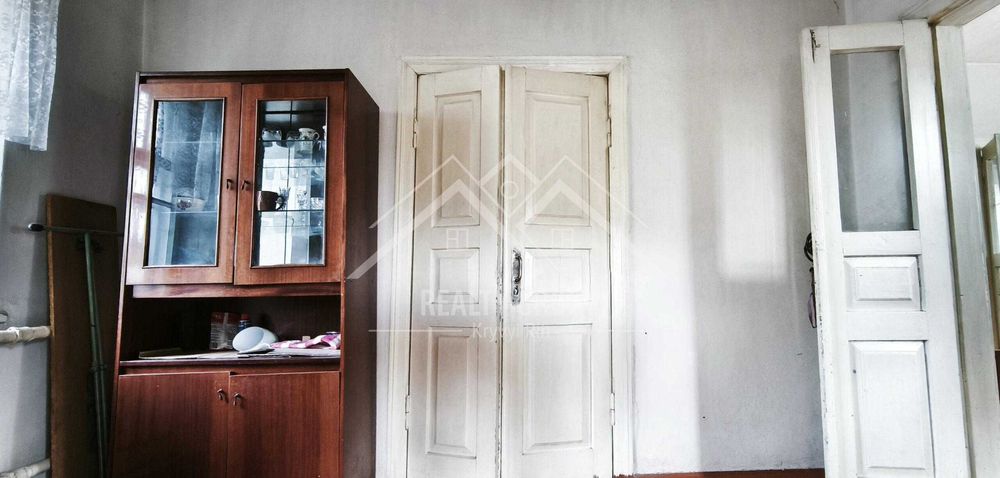 Продаж будинку біля річки, вул. Миколи Ходича