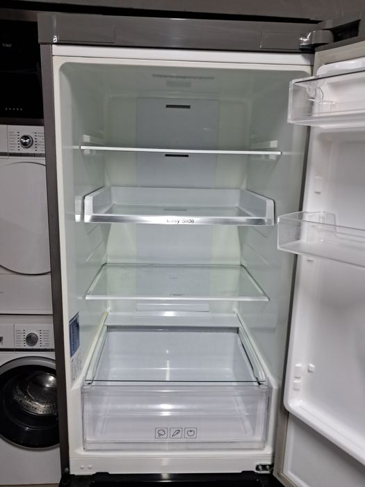Холодильник Samsung на 310 л висотою 185 см, А+, NoFrost