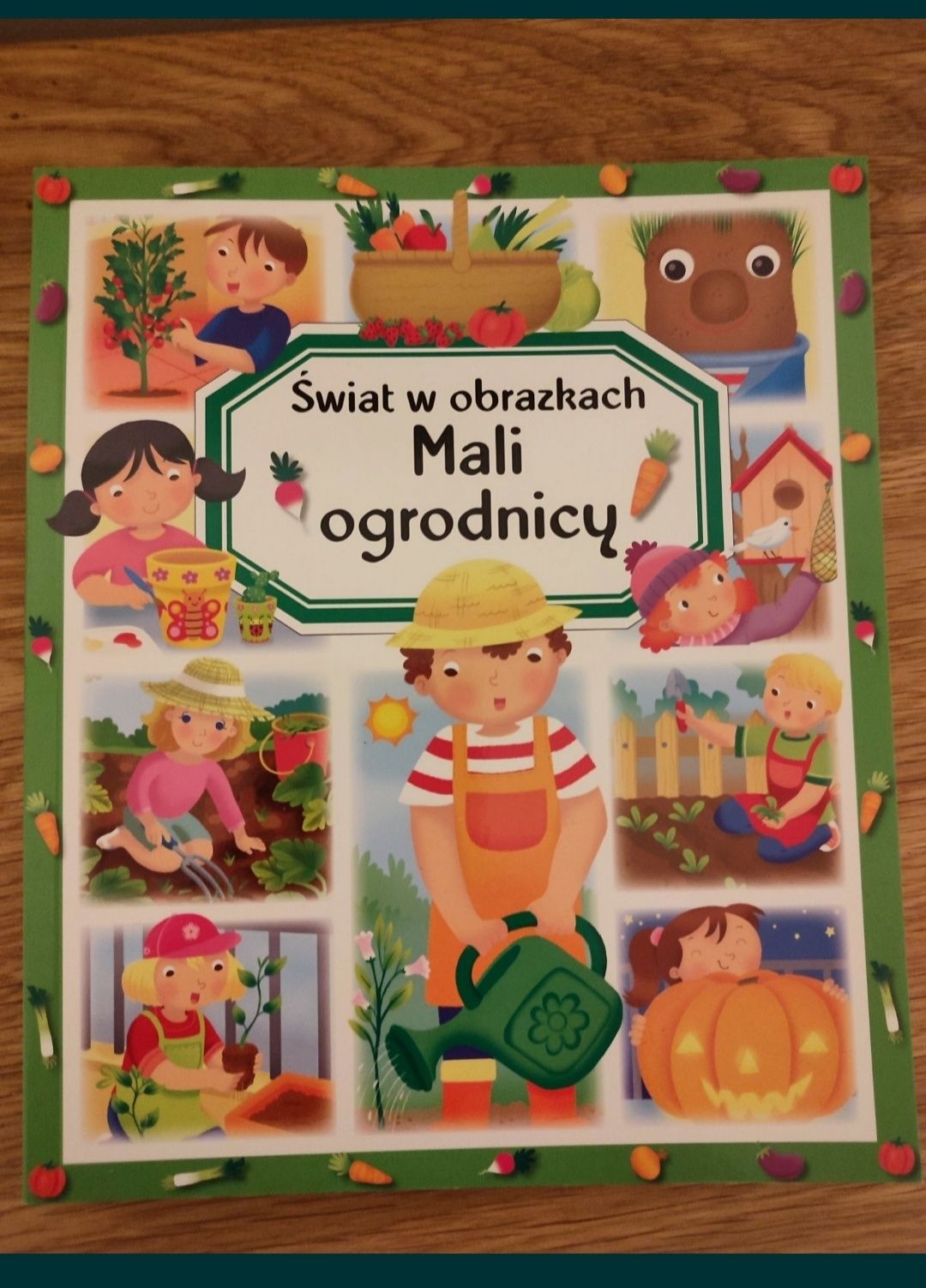 Świat w obrazkach Mali Ogrodnicy