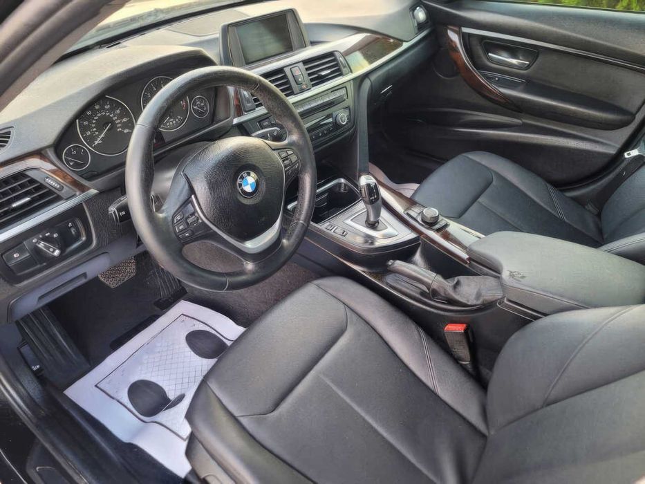 BMW 3 Series 328i      2015