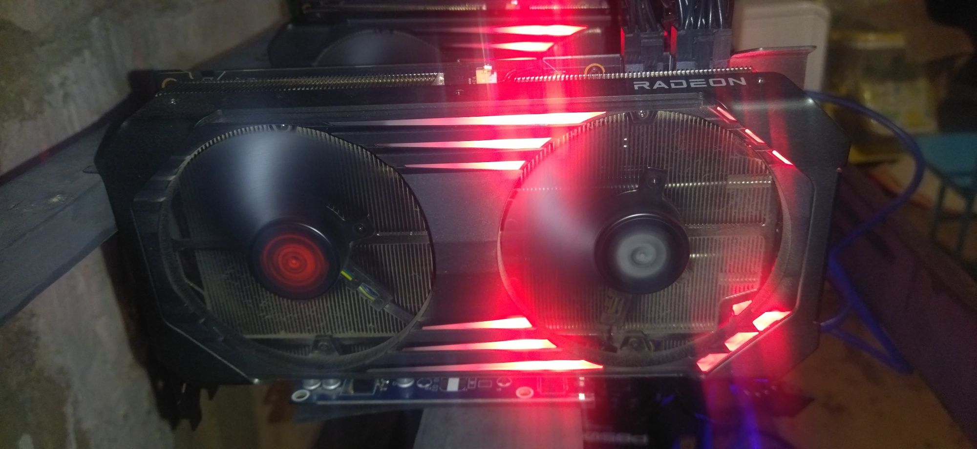 Продам видеокарту rx 6600xt Red Devil