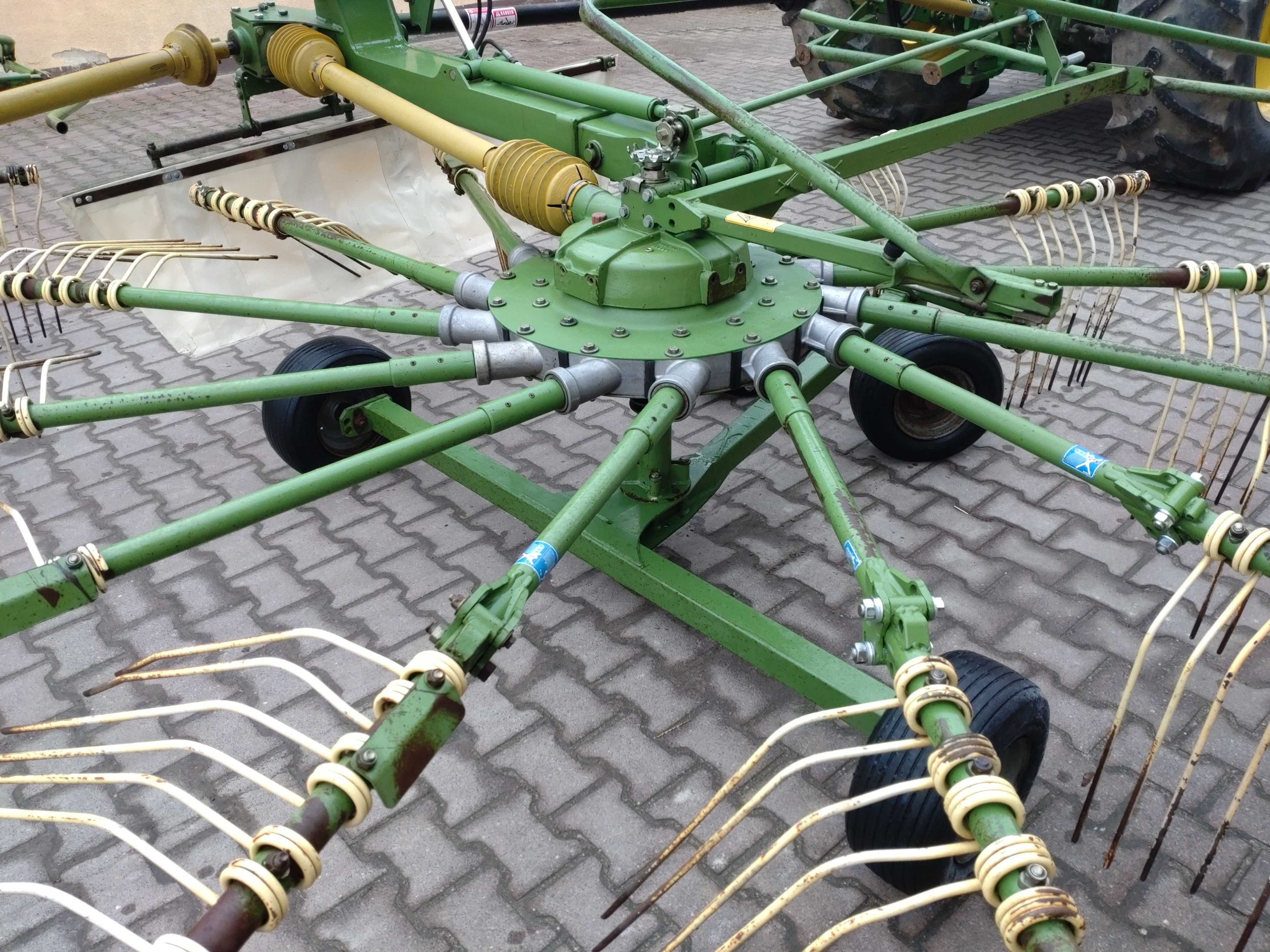 Zgrabiarka Krone Swadro 810