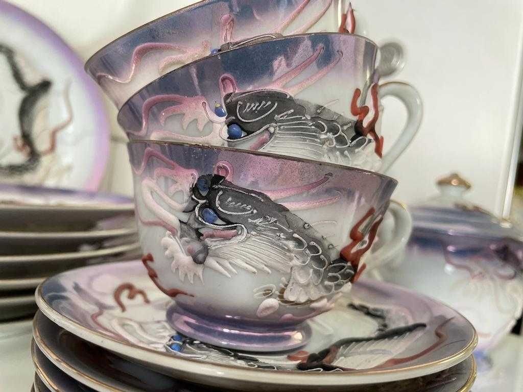 Serviço de café chinês com dragão em relevo