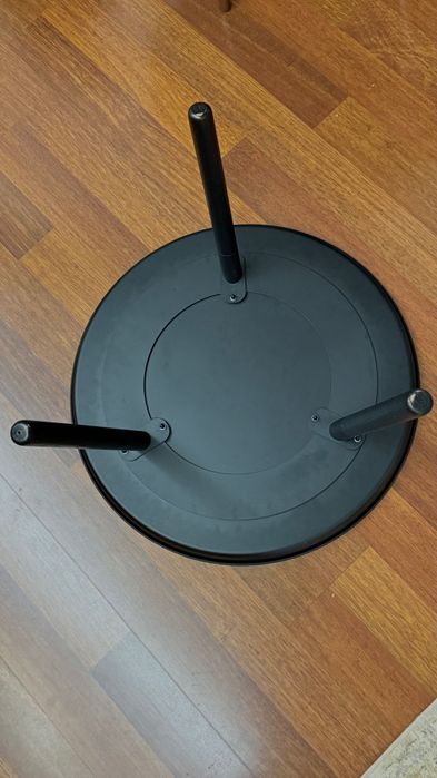 Czarny stolik kawowy, idealny do Twojego wnętrza!