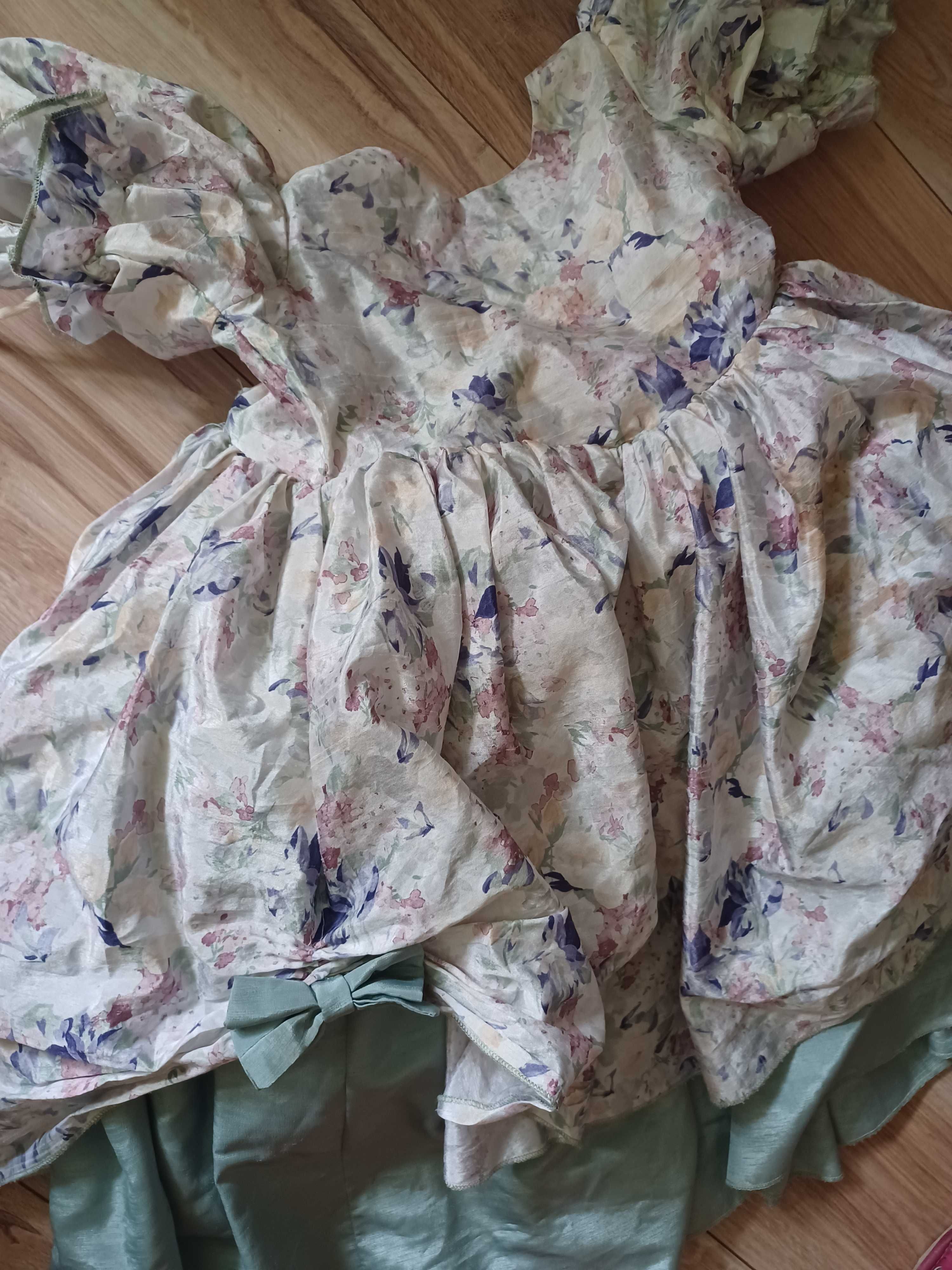 Bufiasta sukienka księżniczki, strój na bal przebierańców 110 cm