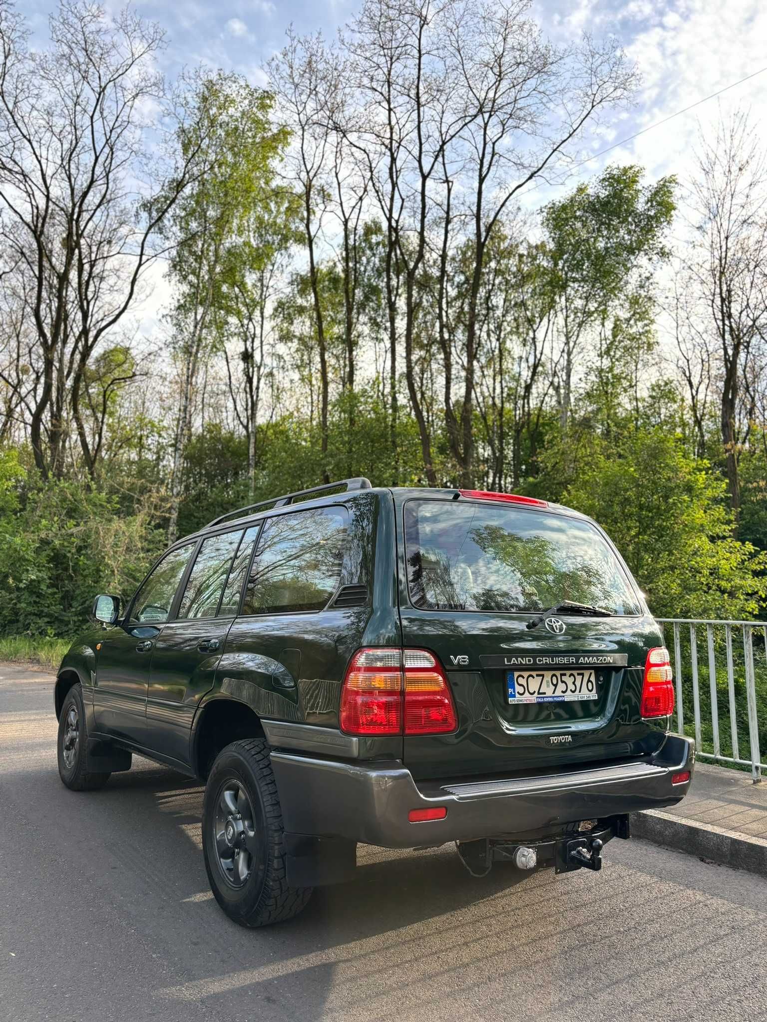 Toyota Land Cruiser 100 V8 2UZ