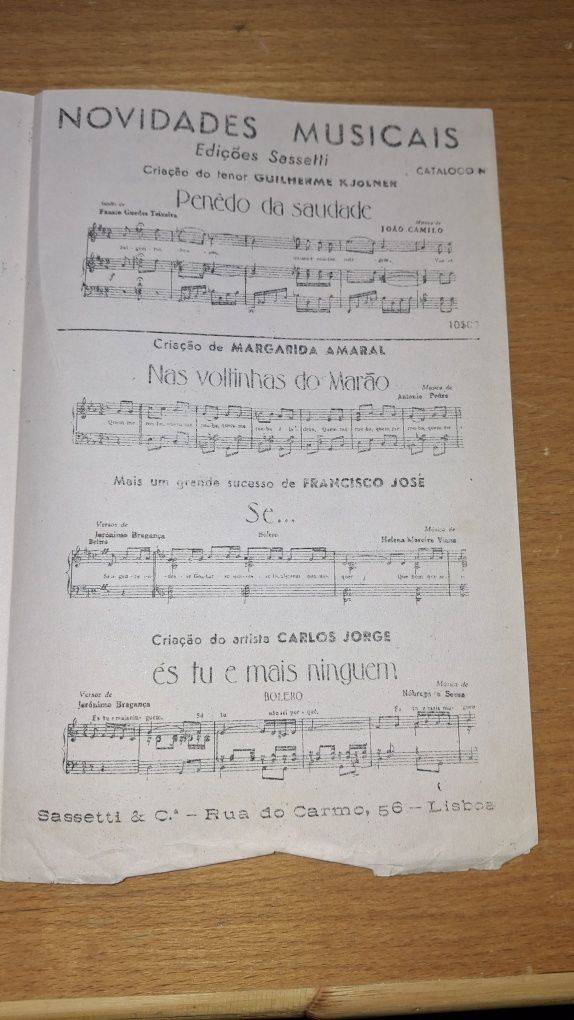 Amália Rodrigues dois catalogos sassetti fados