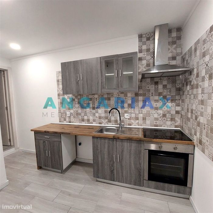 ANG1478 - Andar de Moradia T1 para Arrendamento em Mira de Aire, Porto