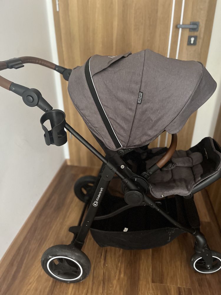 Kinderkraft wózek spacerowy - gratis Pojemnik na napój