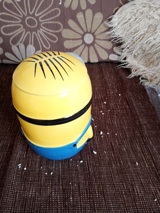 Pojemnik na ciastka i słodycze Minionki