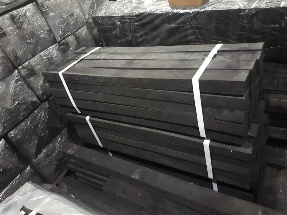 Граб черный для рукоятей ножей и шампуров.