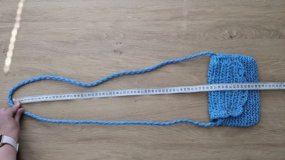 Панамка і плетена сумочка