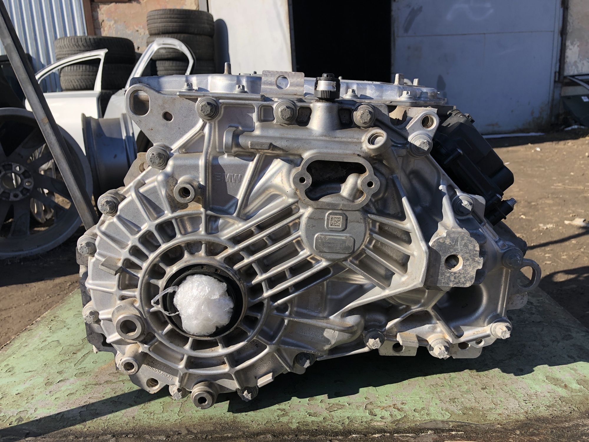 Електричний привід HA0001N0 BMW i4 G26 2021-