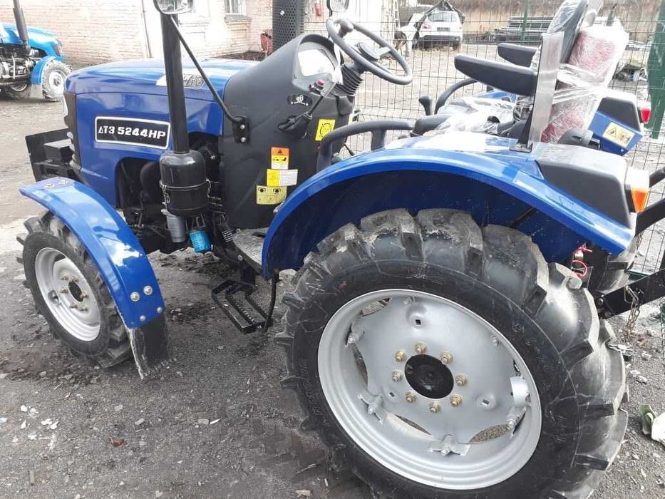 Потужний ДТЗ 5244 НР МАСЛА ЗІП в подарунок Доставка до двору Гар-я