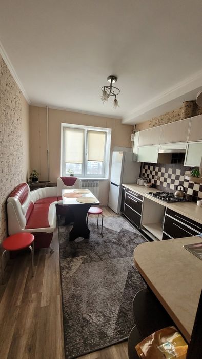 Сдам Посуточно  2-3 ком квартиру в Хортицком р-не