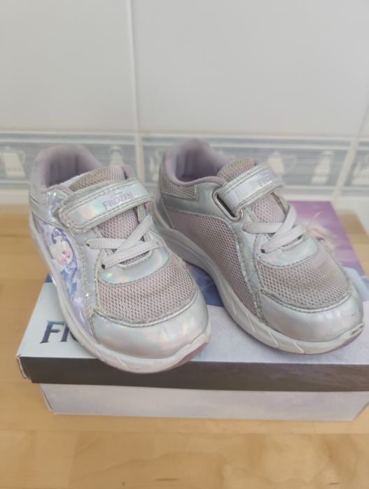 Ténis frozen menina