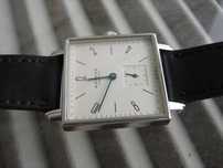 Glashutte Nomos Alpha 20752 -  Niemiecki zegarek , kostka