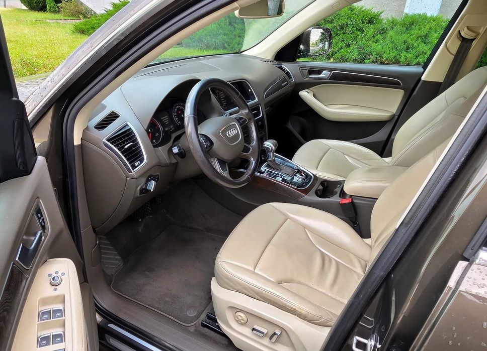 Audi Q5      2015