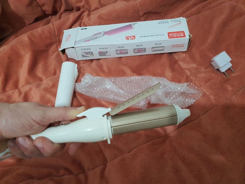 Prancha alisadora e modeladora de cabelo 2 em1