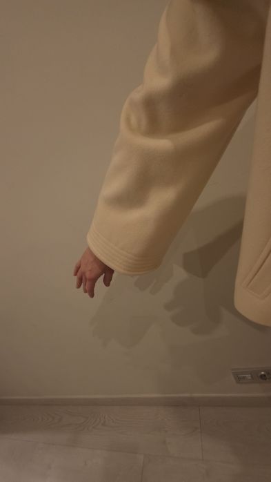 Жіноче Півпальто (болеро)