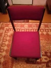 Krzesła tapicerowane z bordowym obiciem . Cena za 2 krzesła