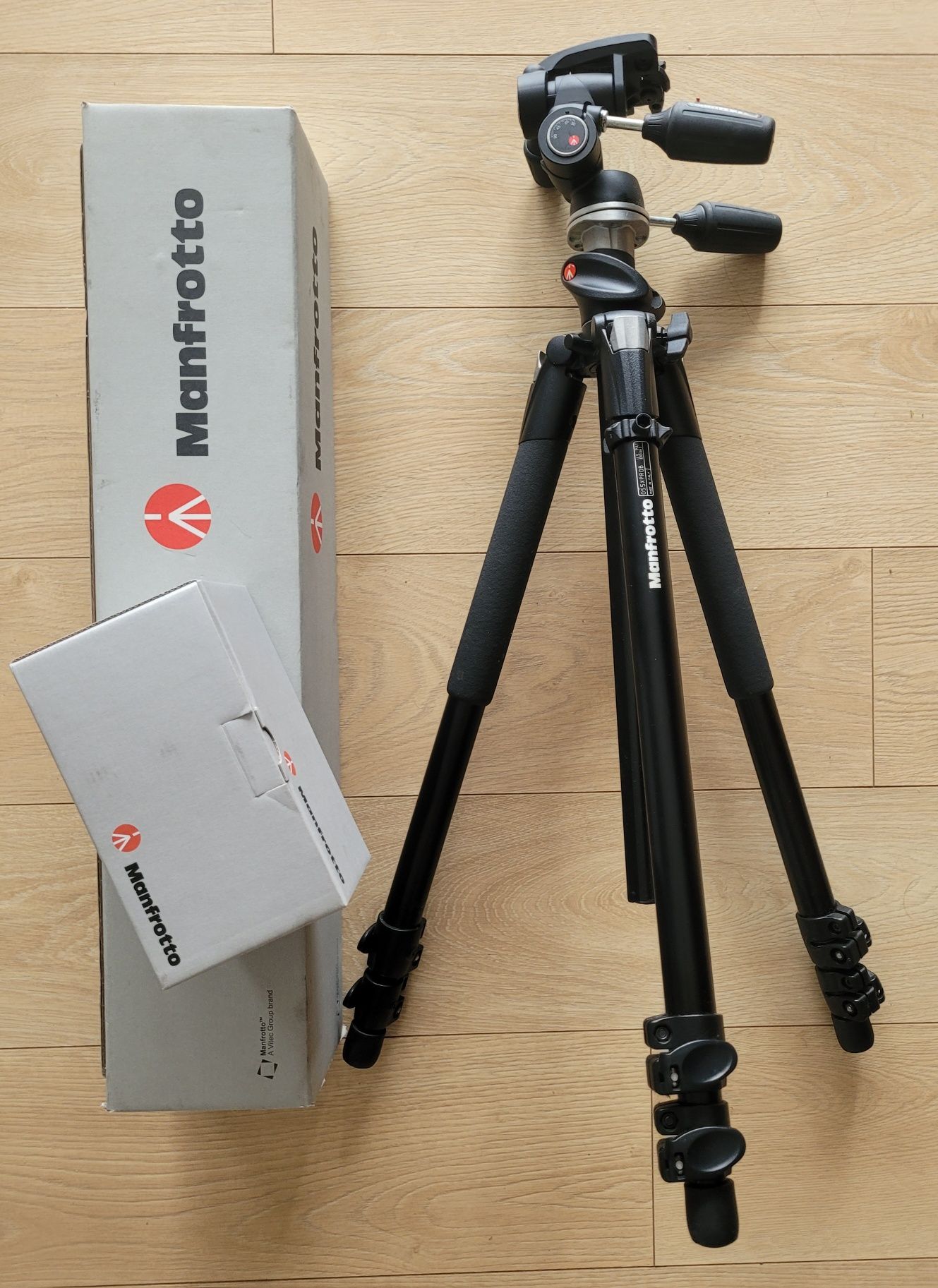 Statyw Manfrotto 055XPRO z głowicą 804RC2