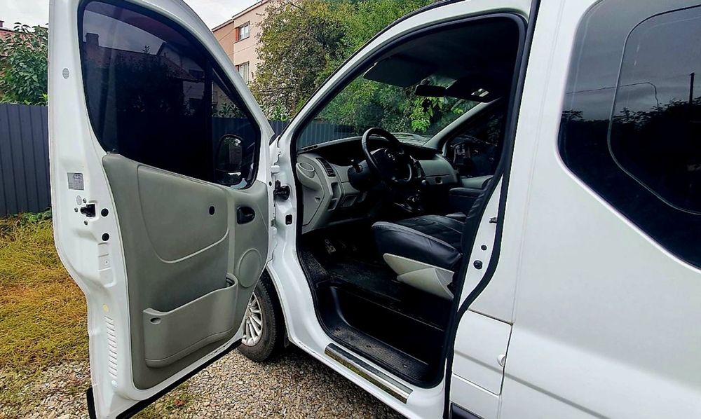 Openl Vivaro в гарному стані