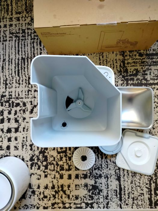Розумна годівниця Xiaomi Smart Pet Food Feeder для котиків і песиків