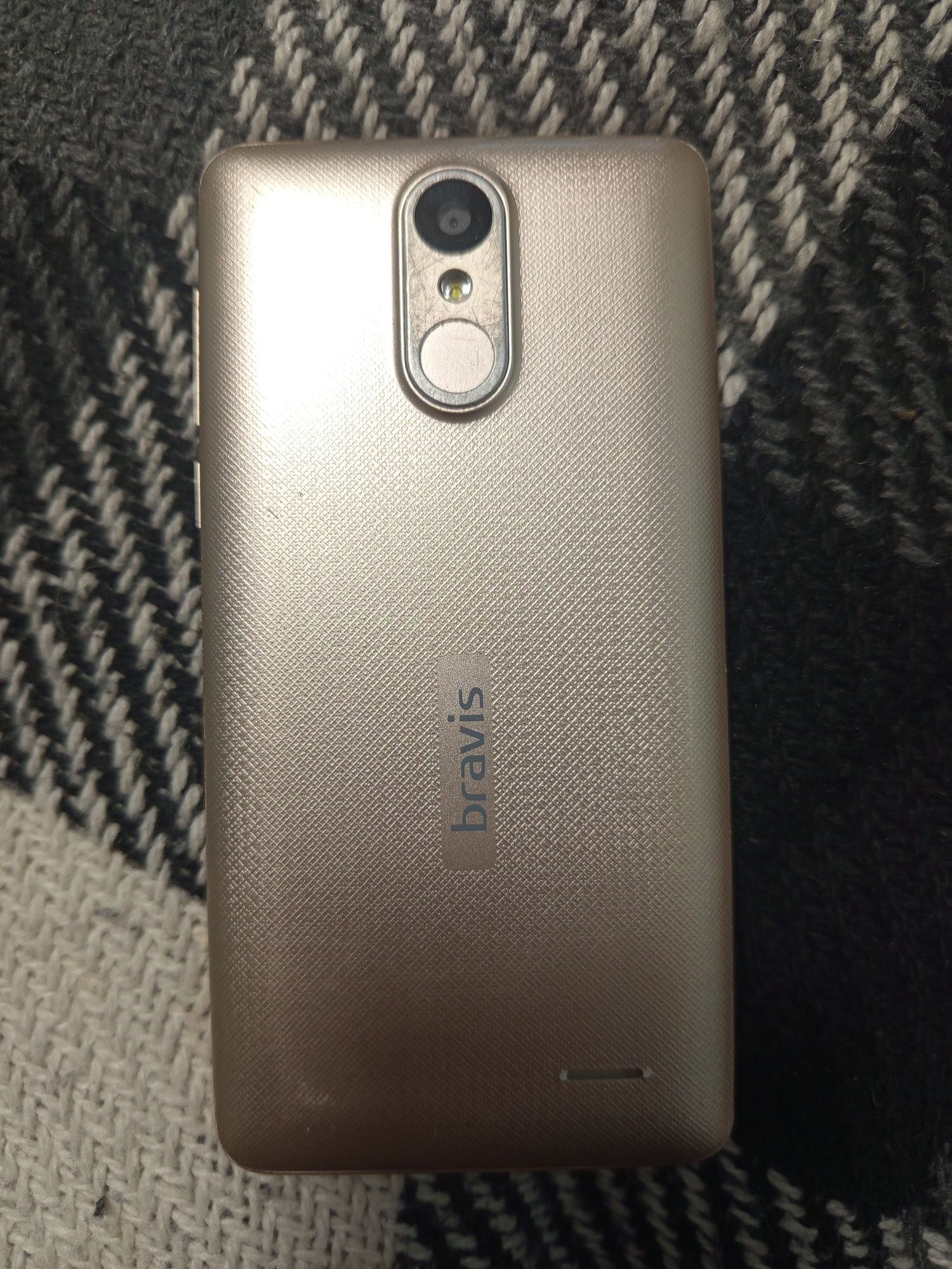 Продам Bravis A504 Trace