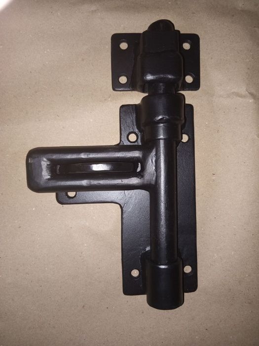 Засов под навесной замок на ворота