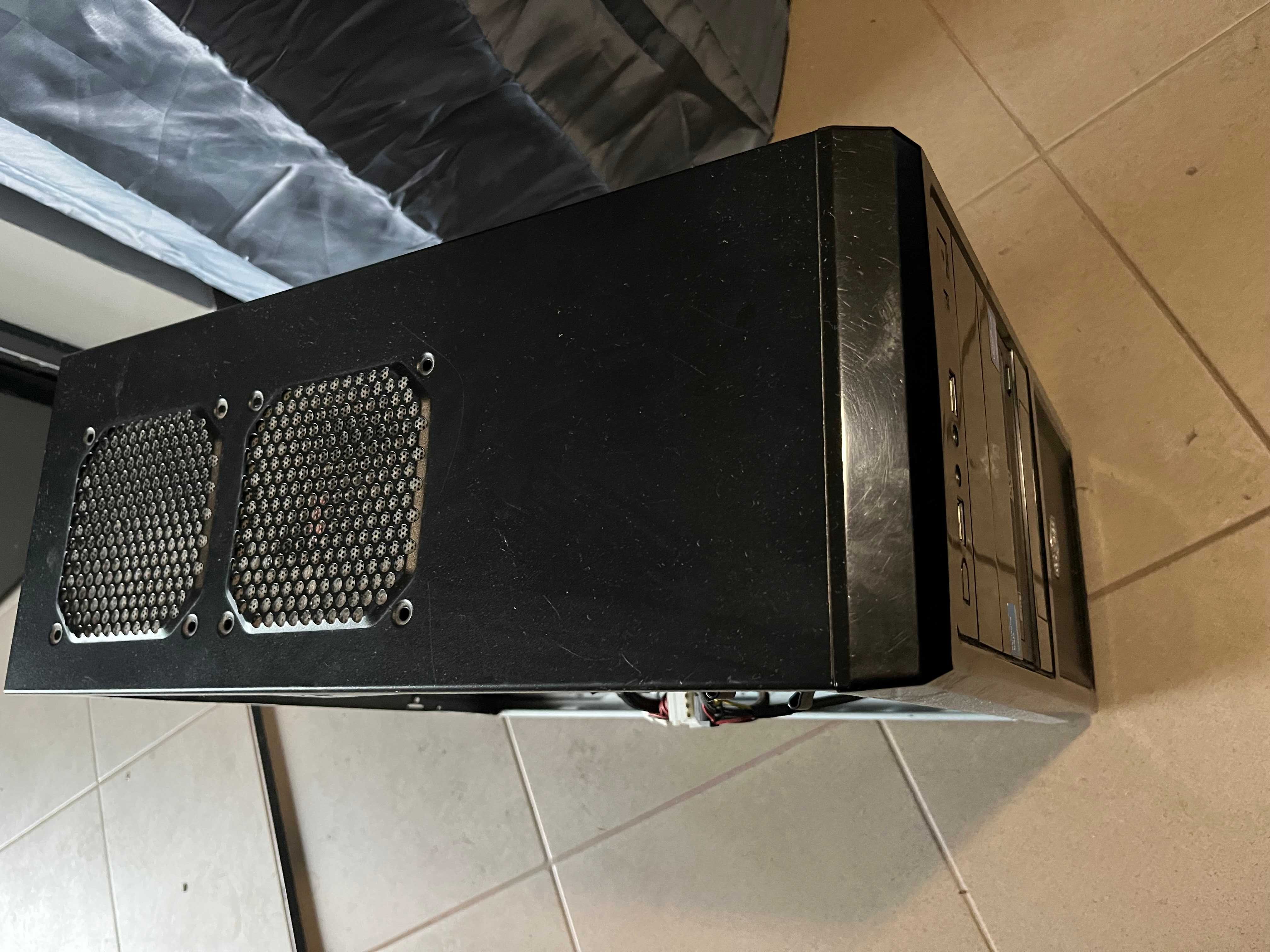 Komputer stacjonarny + monitor (intel i5, GeForce gtx 970)