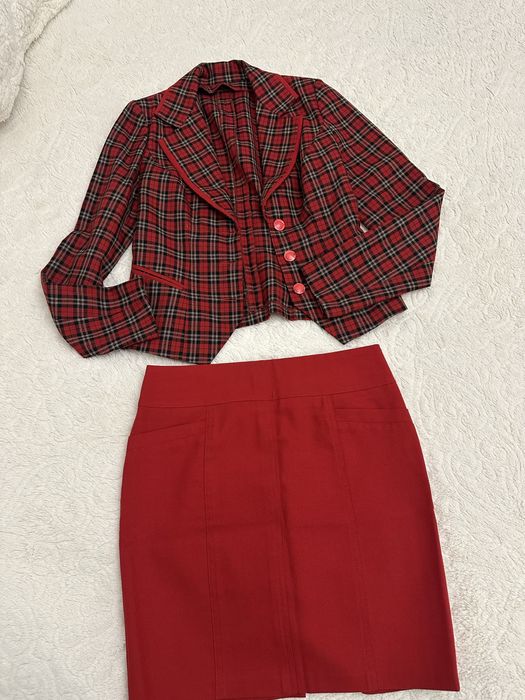 Костюм S пиджак и Юбка