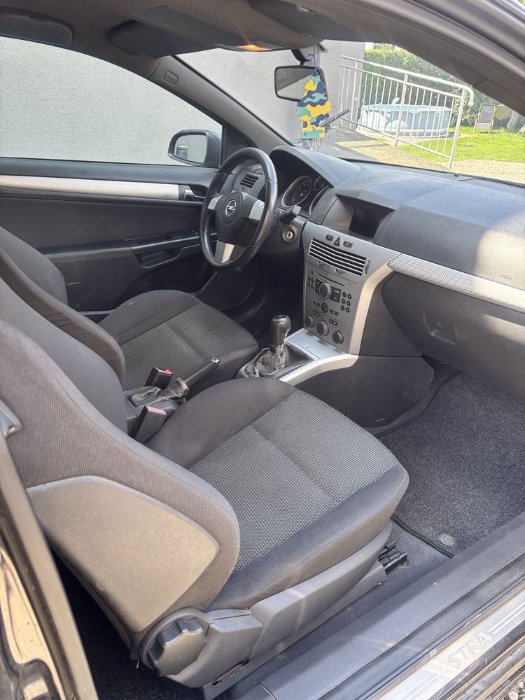 Opel astra 2.0 turbo gtc