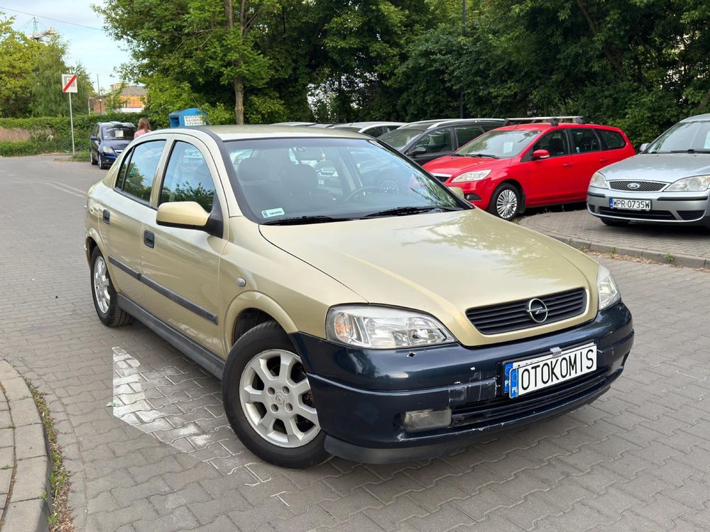 Opel Astra Classic 1.6 LPG 2004 rok klima alufelgi długi opłaty hak