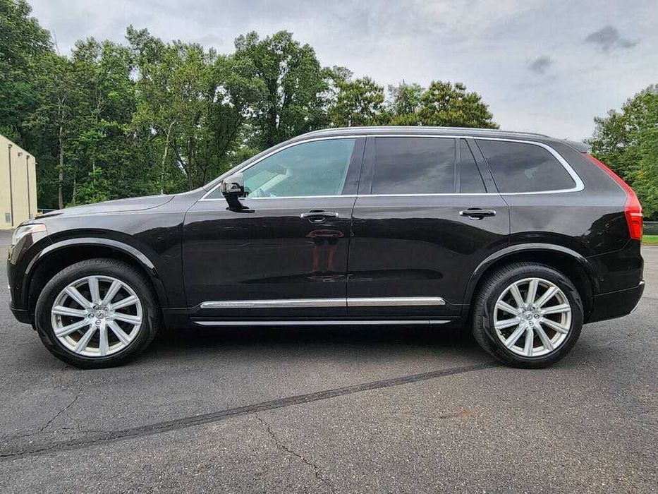 Volvo XC90 T6 R-Design      2016