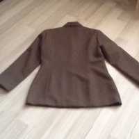 Продаётся женский пиджак коричневого цвета